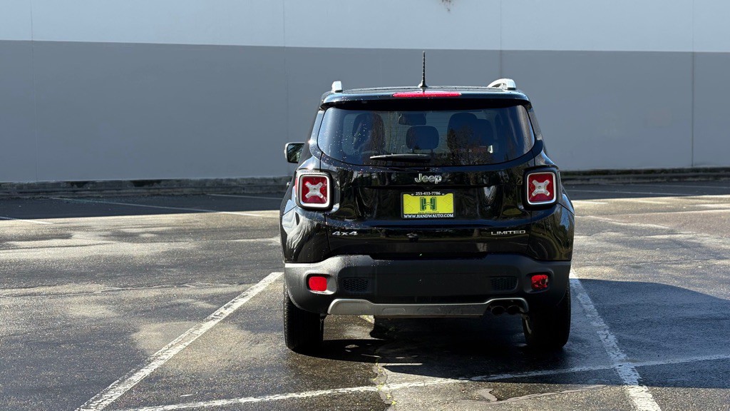 2015 Jeep Renegade Image 4