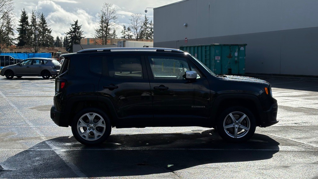 2015 Jeep Renegade Image 6