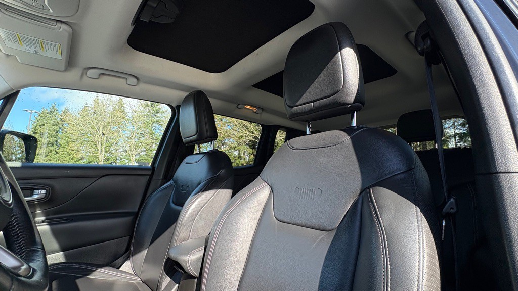 2015 Jeep Renegade Image 9