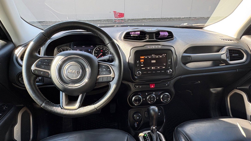 2015 Jeep Renegade Image 11