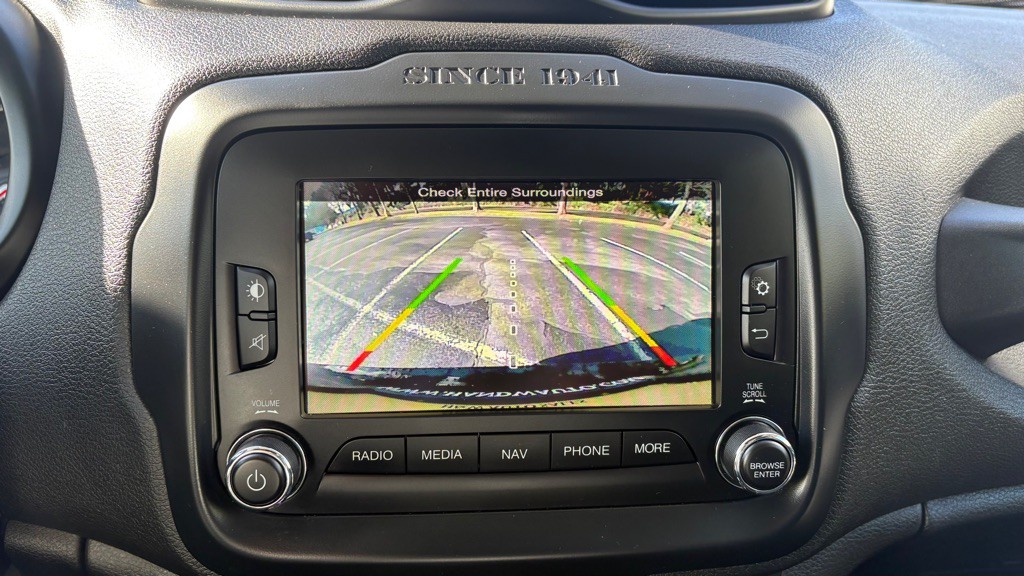 2015 Jeep Renegade Image 14