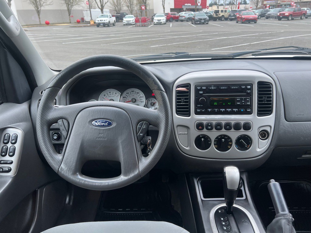 2006 Ford Escape Image 12