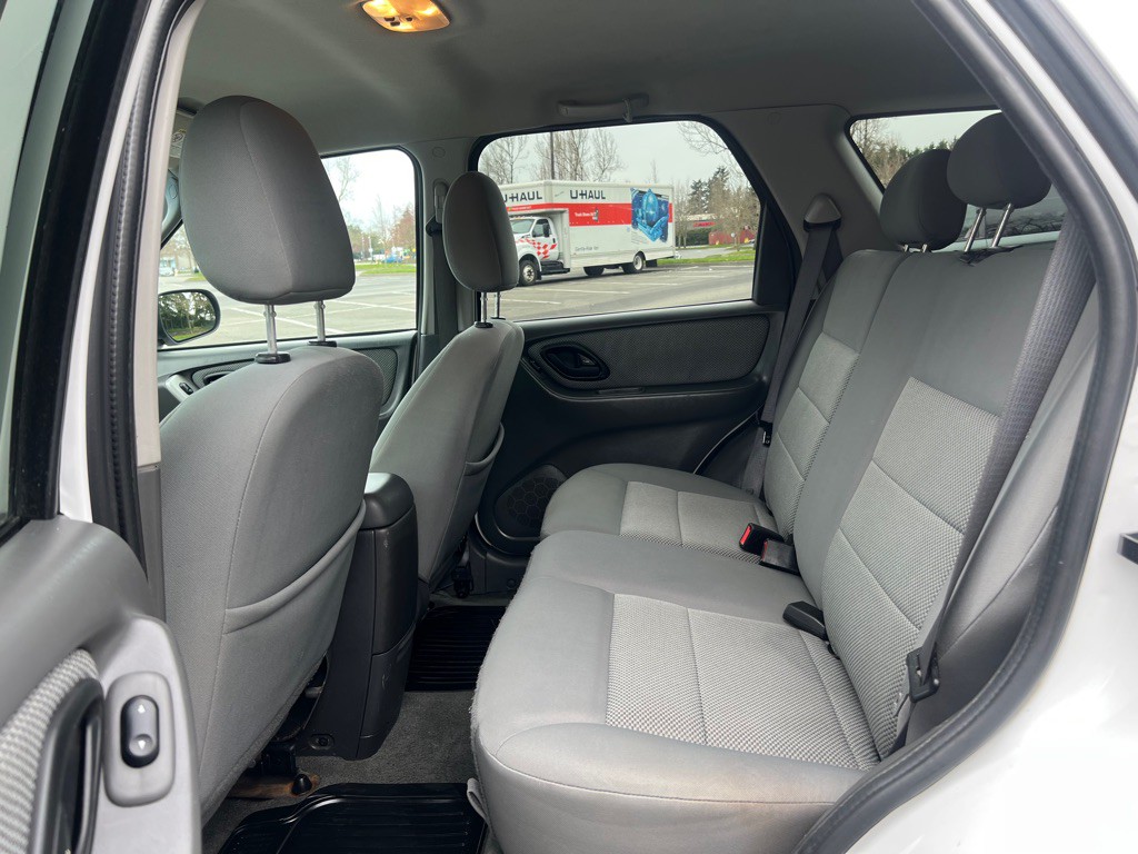 2006 Ford Escape Image 15