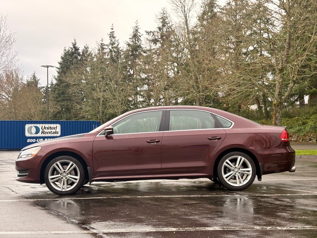 2014 Volkswagen Passat Image 2
