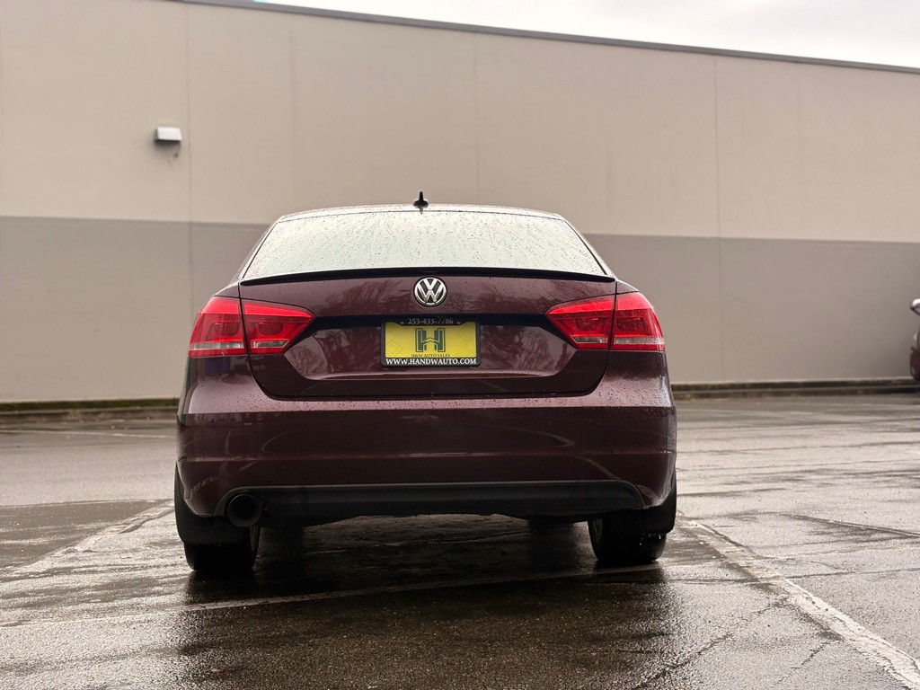 2014 Volkswagen Passat Image 4