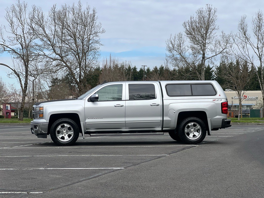 2015 Chevrolet Silverado 1500 Image 2