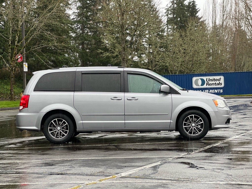 2016 Dodge Grand Caravan Image 6