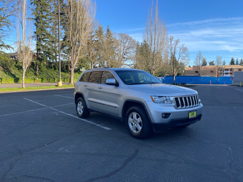 2011 Jeep Grand Cherokee Image 7