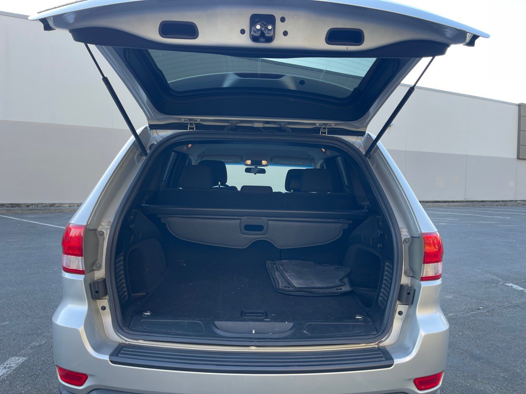 2011 Jeep Grand Cherokee Image 14