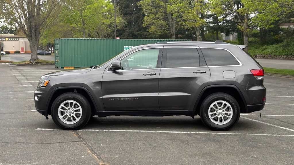 2020 Jeep Grand Cherokee Image 2