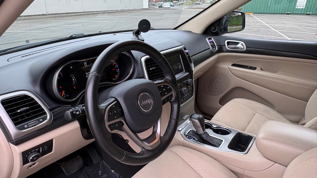 2020 Jeep Grand Cherokee Image 10