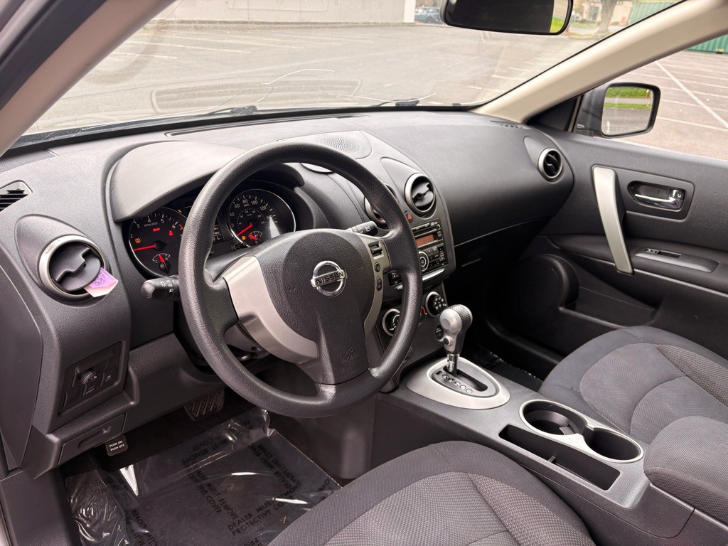 2011 Nissan Rogue Image 9