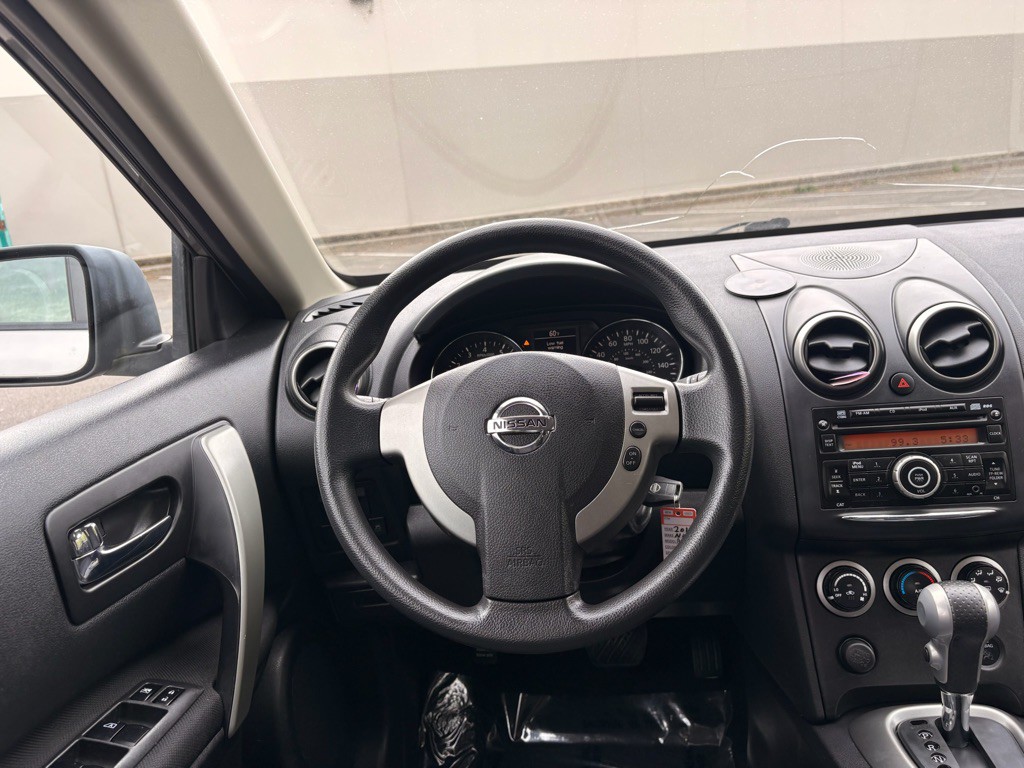 2011 Nissan Rogue Image 11