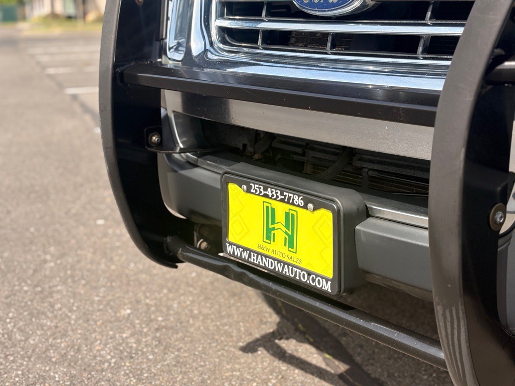 2010 Ford Explorer Image 17