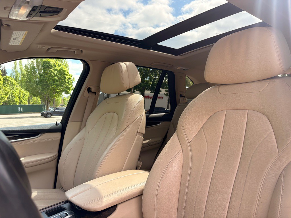 2015 BMW X5 Image 9