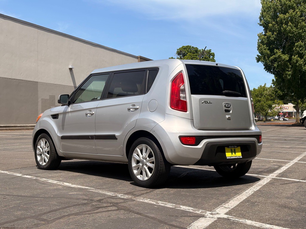 2013 Kia Soul Image 3
