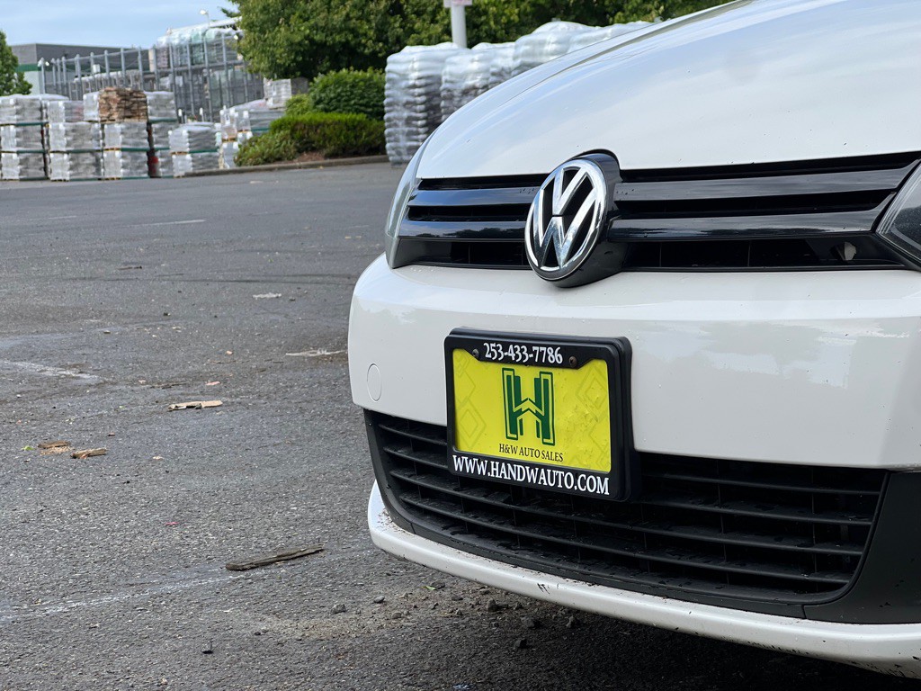 2013 Volkswagen Golf Image 18