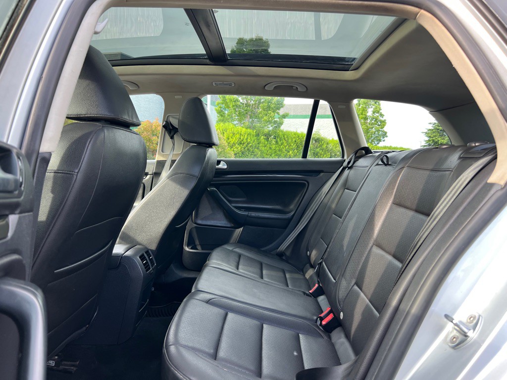 2012 Volkswagen Jetta Image 15