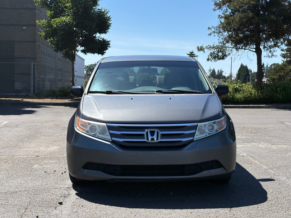 2012 Honda Odyssey Image 8