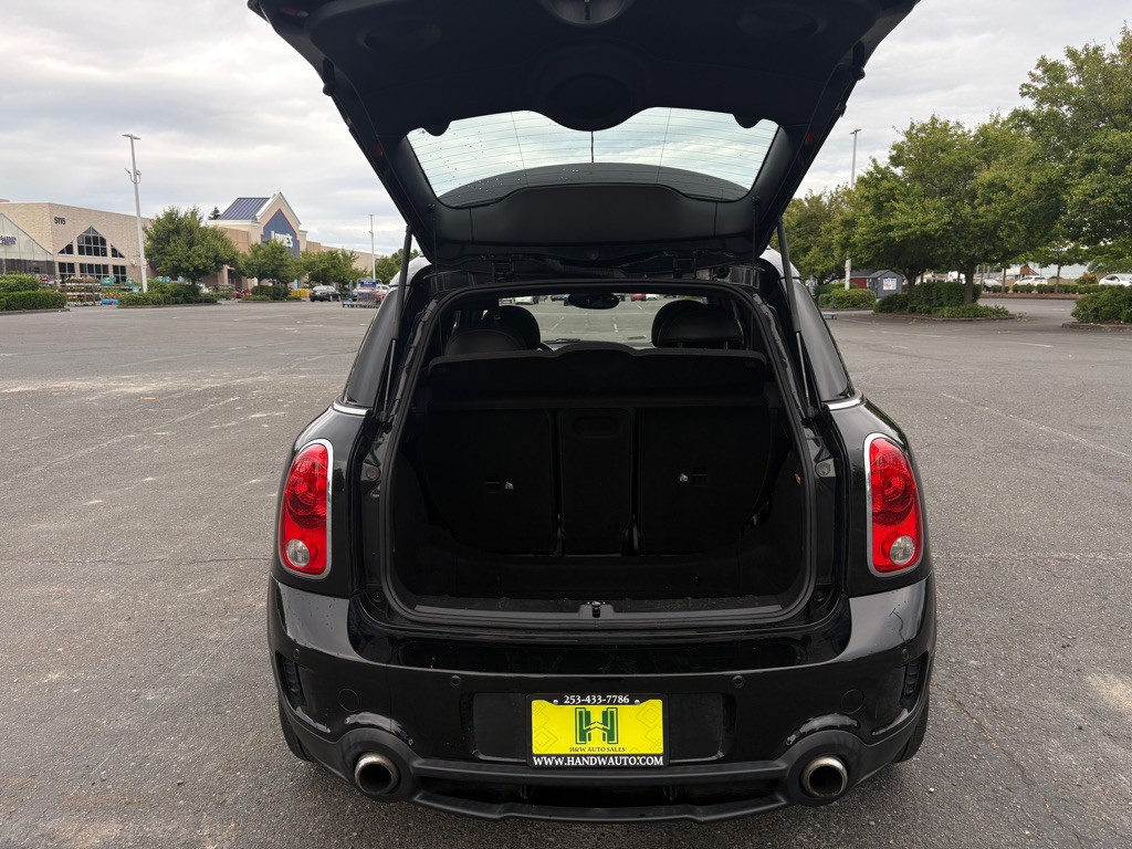 2014 MINI Cooper Image 16