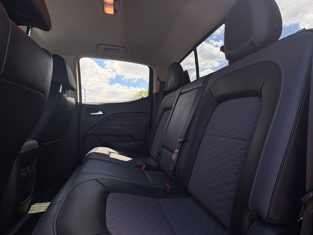 2016 Chevrolet Colorado Image 12