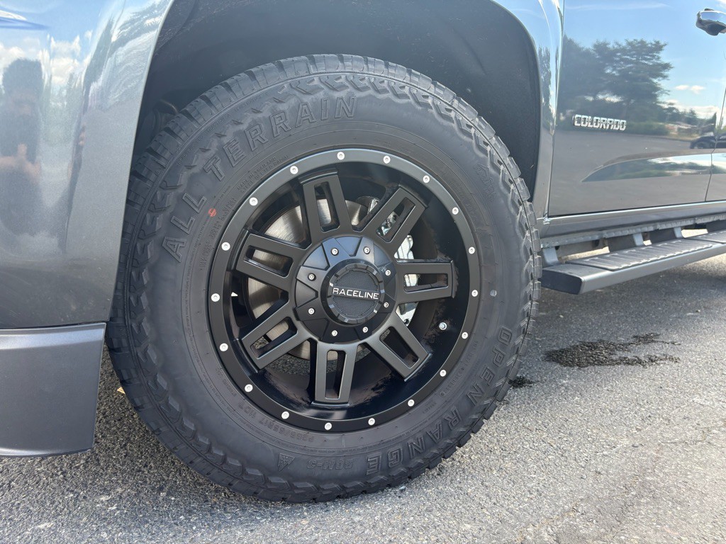 2016 Chevrolet Colorado Image 15