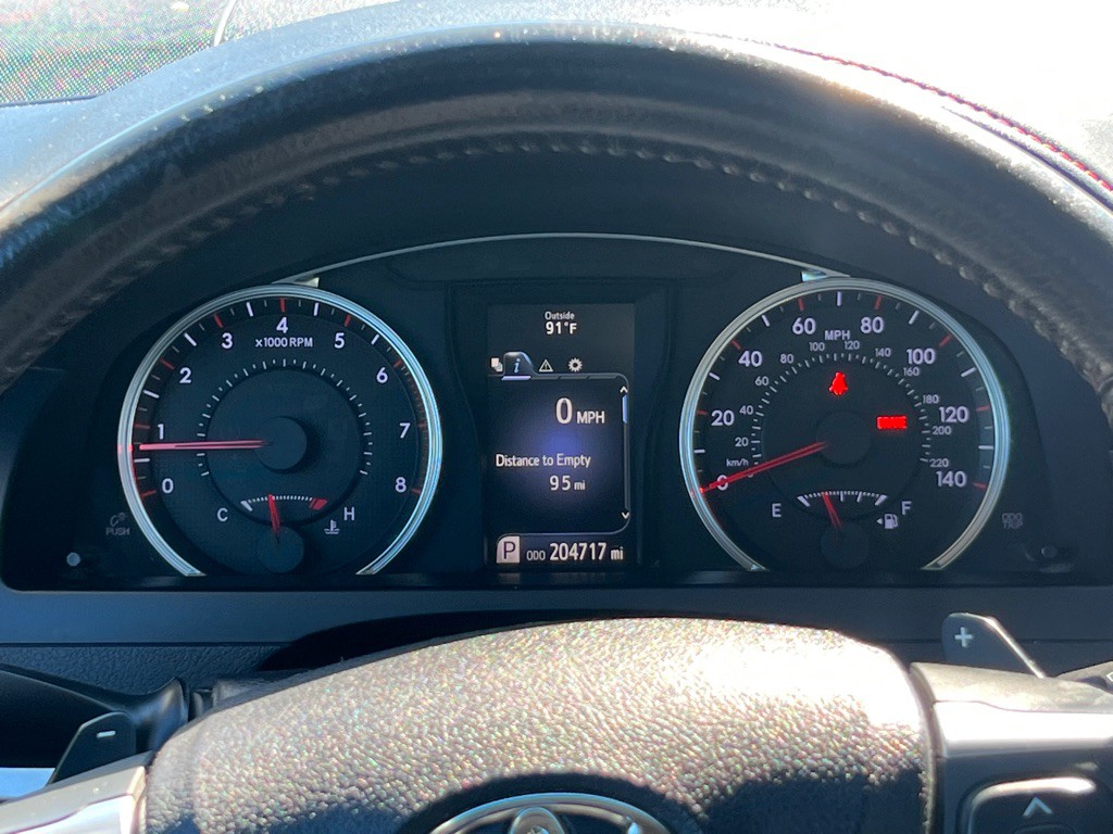 2017 Toyota Camry Image 13