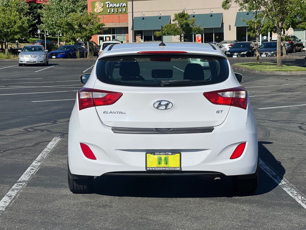 2016 Hyundai Elantra Image 5
