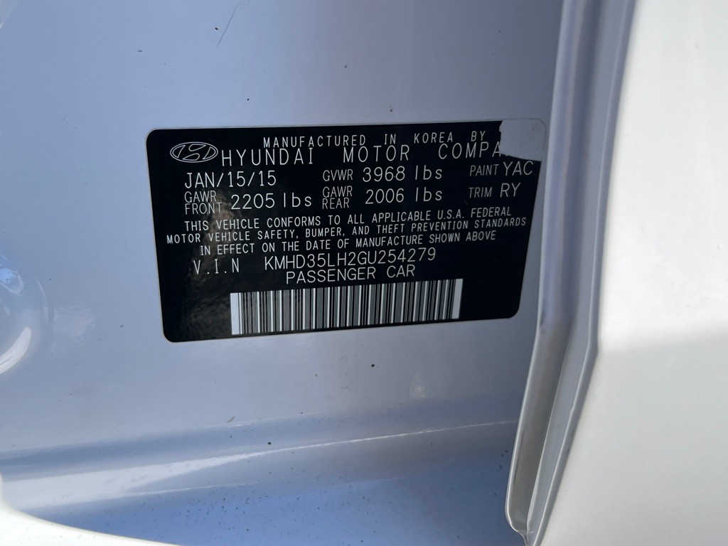 2016 Hyundai Elantra Image 19