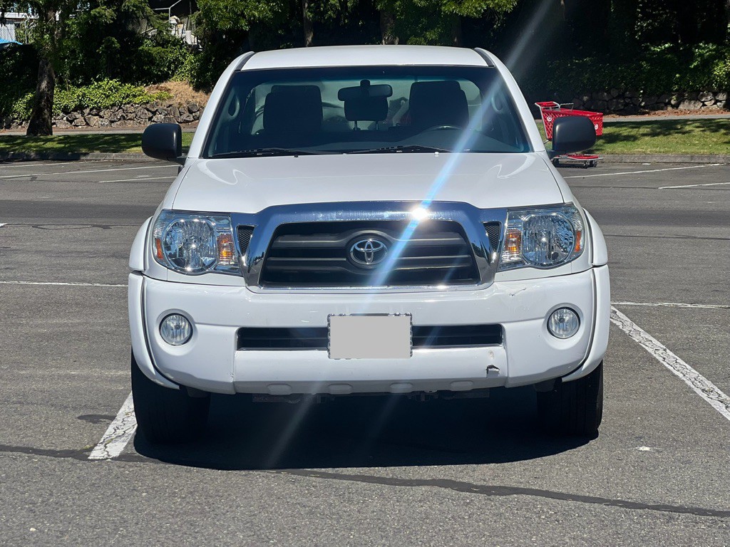 2005 Toyota Tacoma Image 8