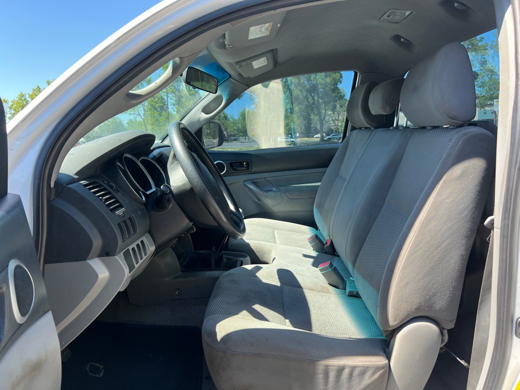 2005 Toyota Tacoma Image 9