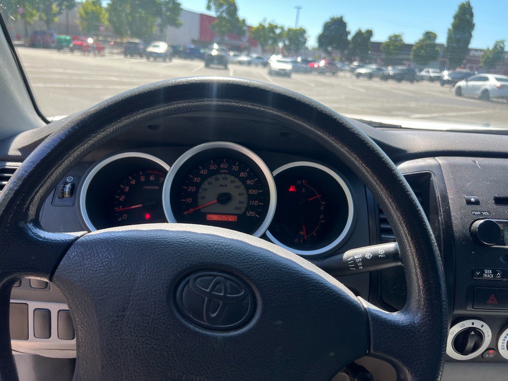 2005 Toyota Tacoma Image 11