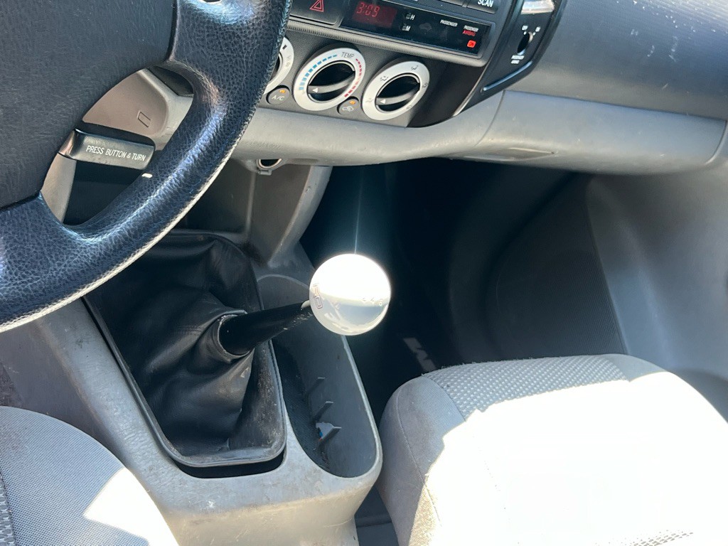 2005 Toyota Tacoma Image 13