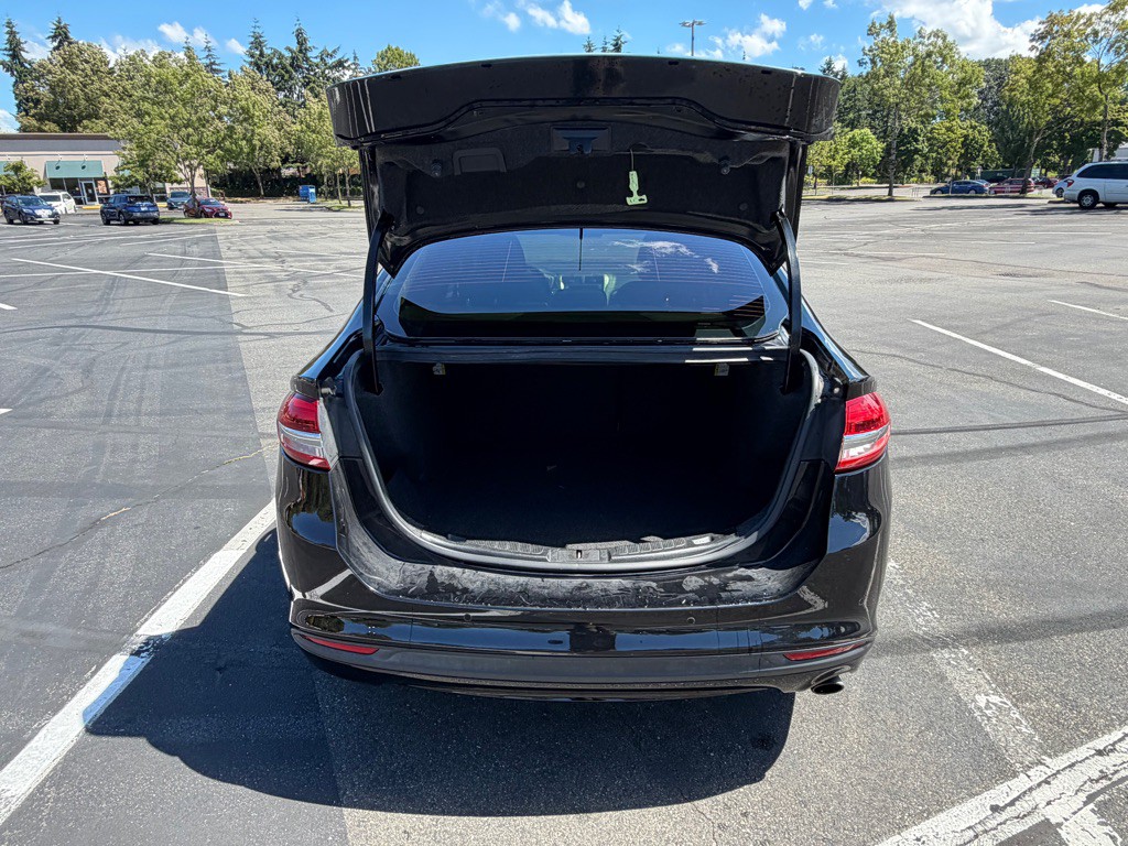 2017 Ford Fusion Image 17