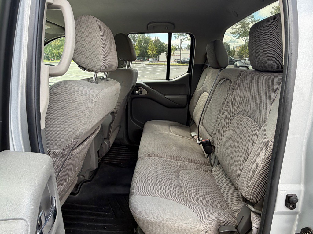 2006 Nissan Frontier Image 15
