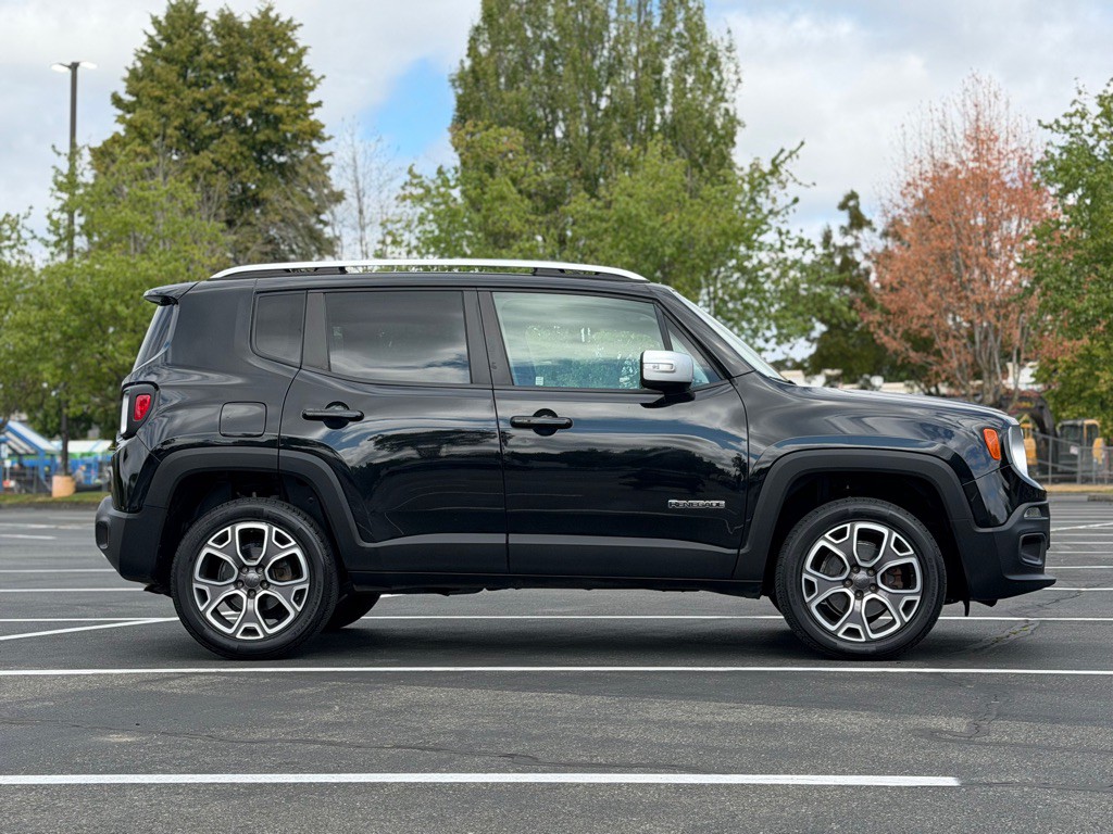 2015 Jeep Renegade Image 6