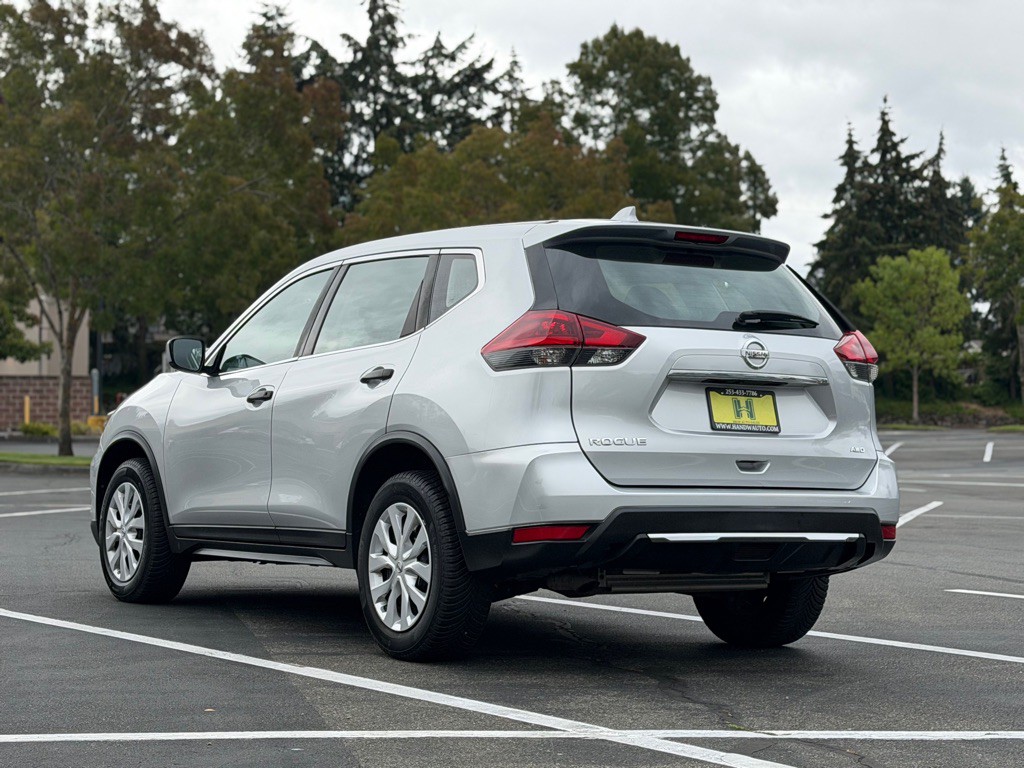 2018 Nissan Rogue Image 3