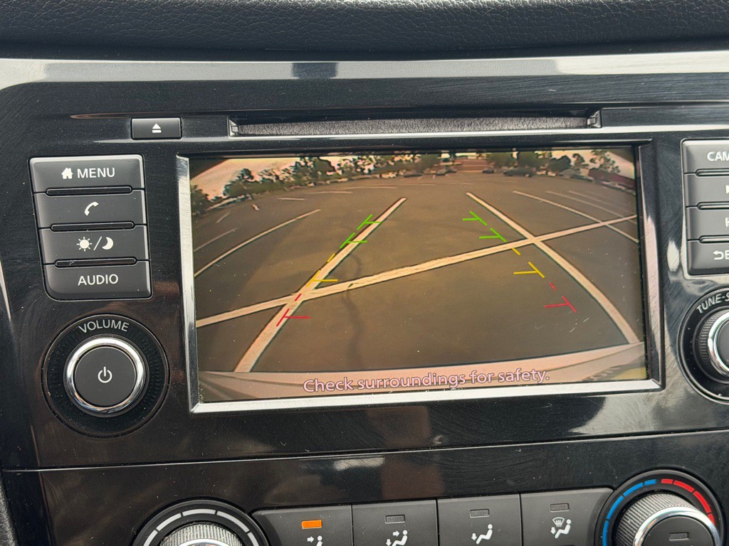2018 Nissan Rogue Image 14