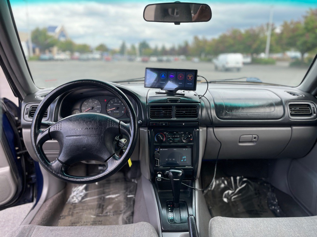 2001 Subaru Forester Image 9
