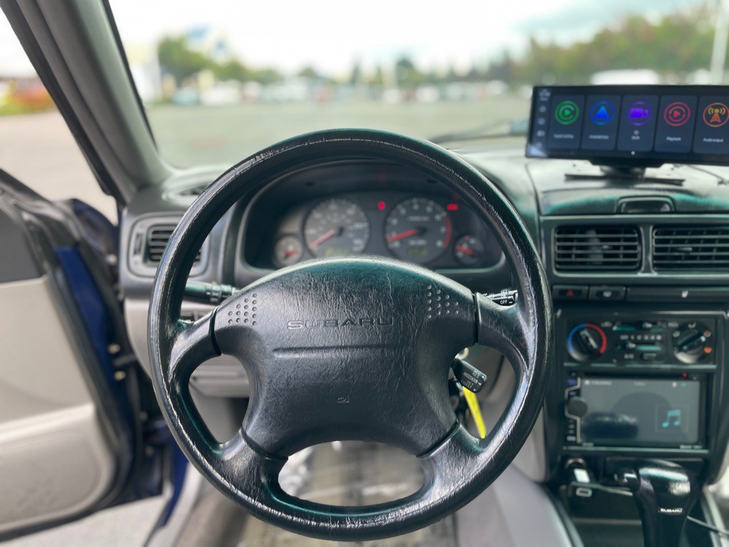 2001 Subaru Forester Image 10