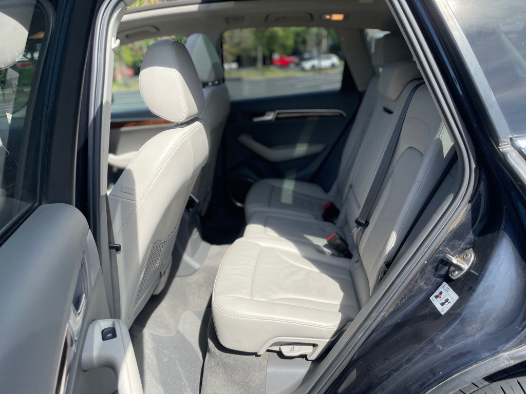 2012 Audi Q5 Image 12