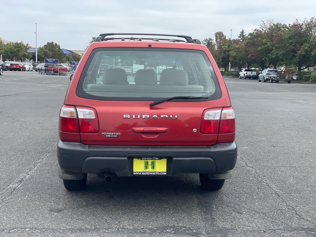 2001 Subaru Forester Image 4
