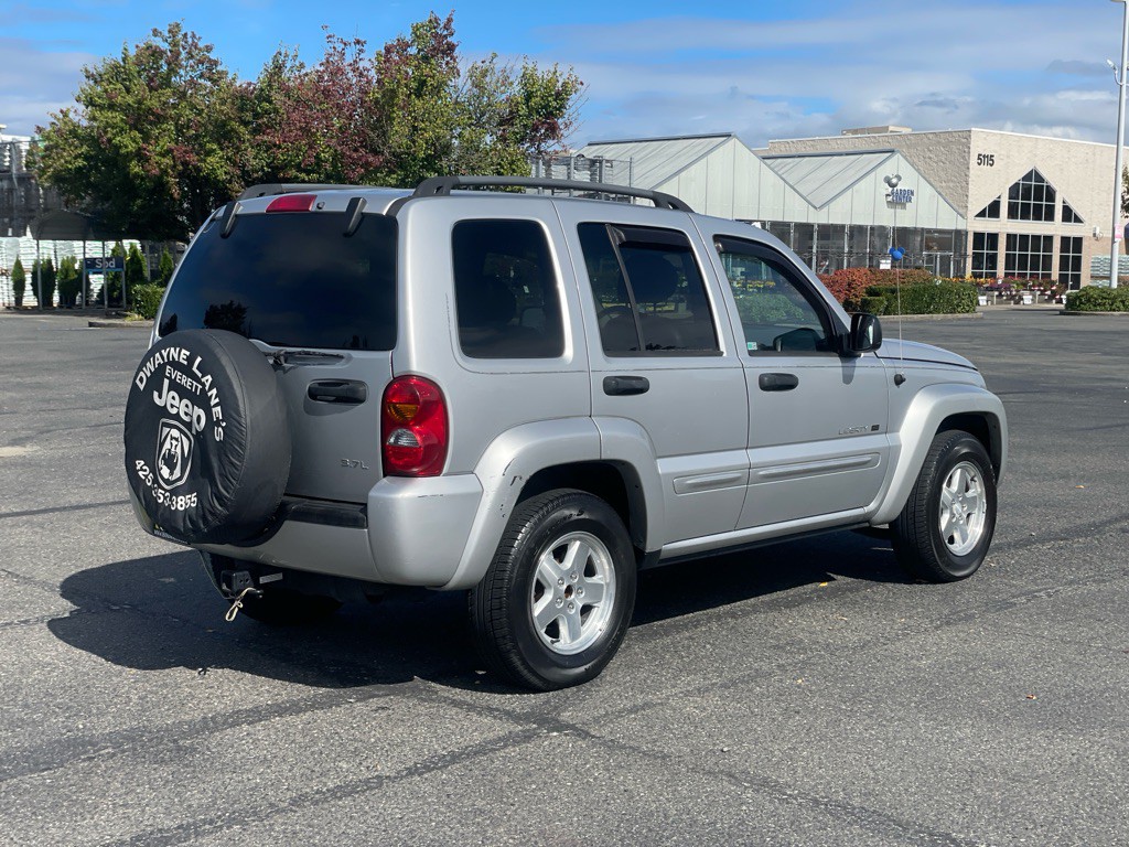 2003 Jeep Liberty Image 3