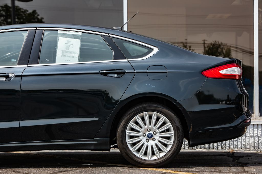 2014 Ford Fusion Image 12