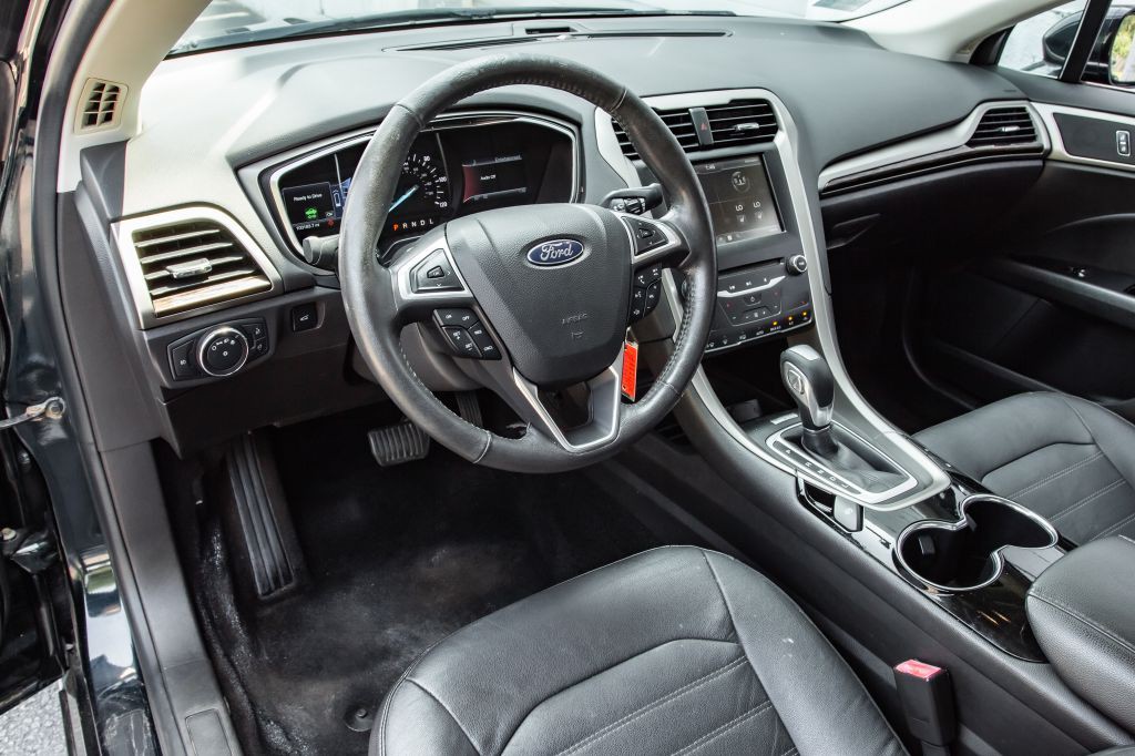 2014 Ford Fusion Image 17