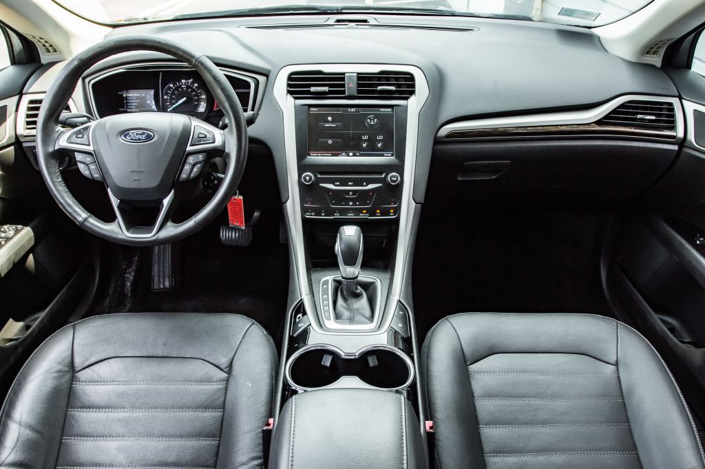 2014 Ford Fusion Image 18