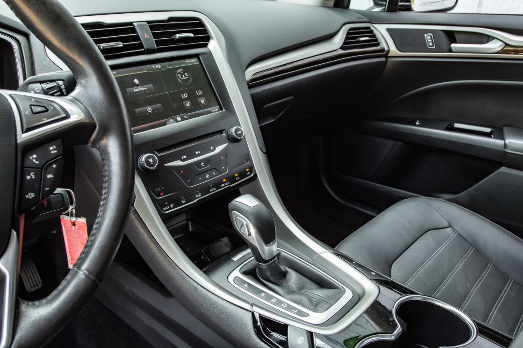 2014 Ford Fusion Image 21