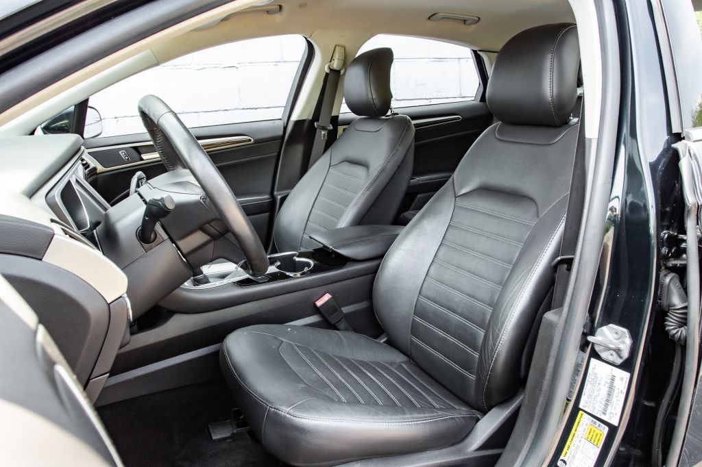 2014 Ford Fusion Image 22