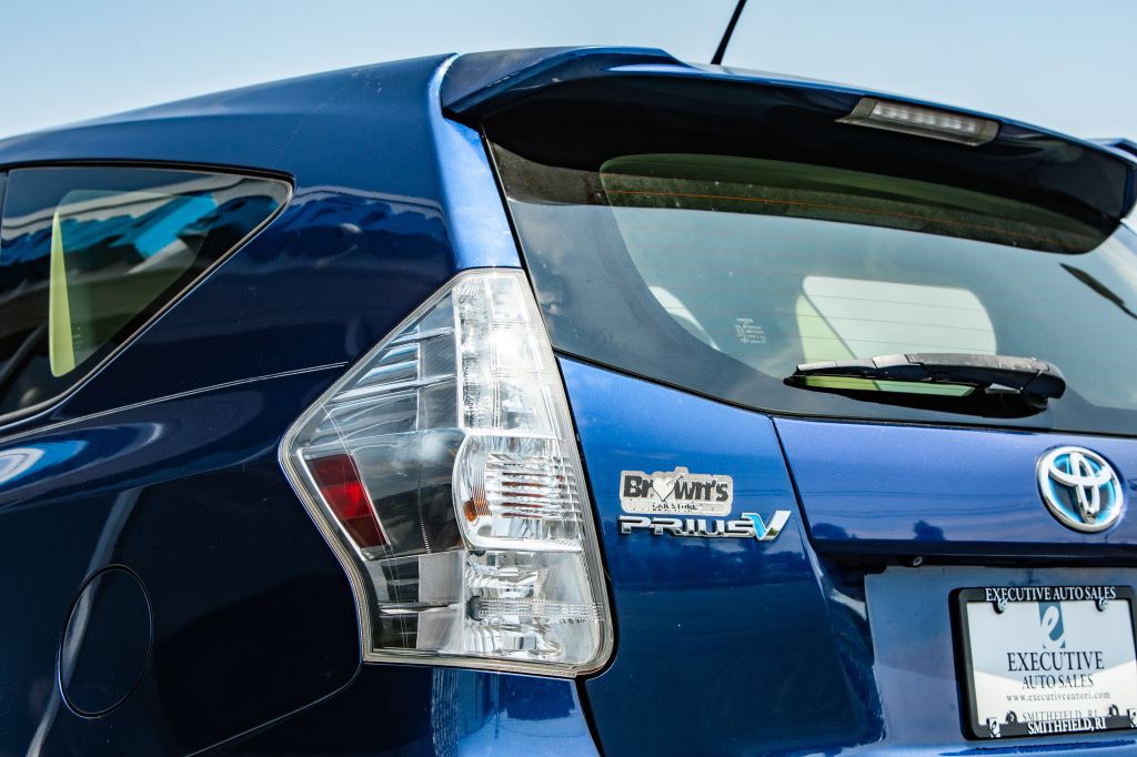 2012 Toyota Prius Image 16