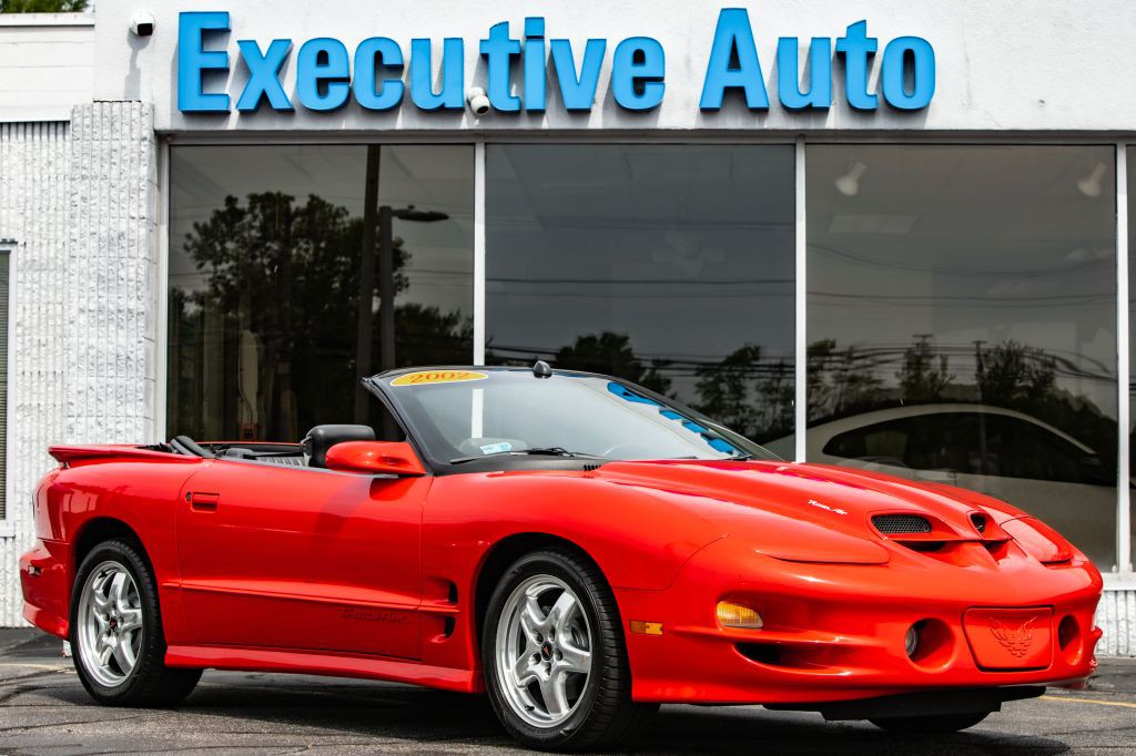 2002 Pontiac Firebird Image 1